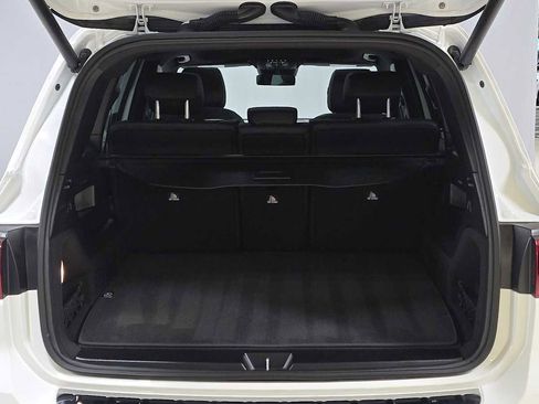 Certified 2025 Mercedes-Benz GLB 250 4MATIC image 14