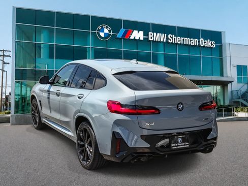 Used 2023 BMW X4 xDrive30i w/ M Sport Package AWD/4WD image 6