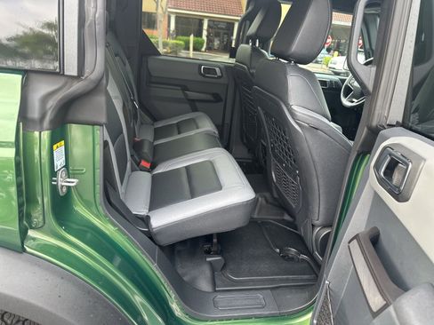 Used 2024 Ford Bronco Black Diamond image 5