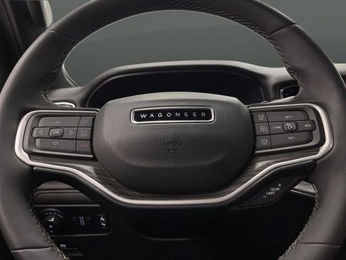 Used 2023 Jeep Wagoneer Series II w/ Premium Group I image 18