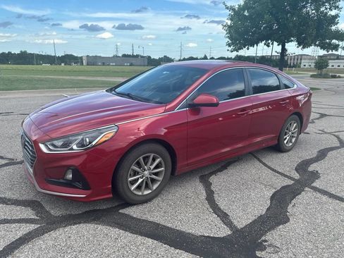 Used 2019 Hyundai Sonata SE FWD image 1