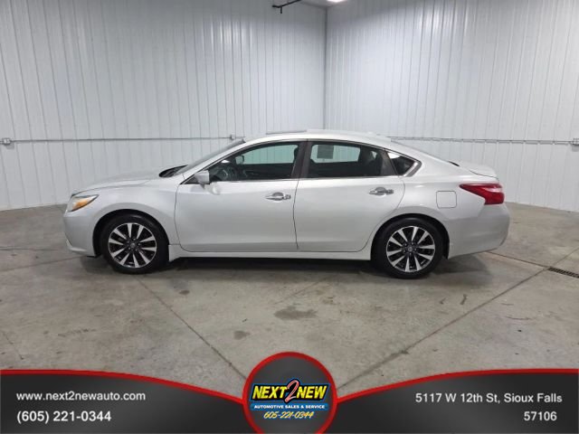 Used 2016 Nissan Altima 2.5 SV FWD image 1