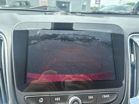Used 2016 Chevrolet Malibu LT FWD image 19