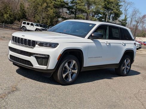 New 2026 Jeep Grand Cherokee Limited AWD/4WD image 7