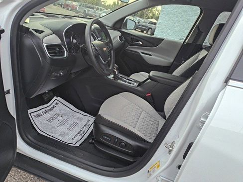 Used 2022 Chevrolet Equinox LT AWD/4WD image 11