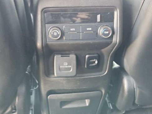 Used 2017 GMC Acadia SLT FWD image 29