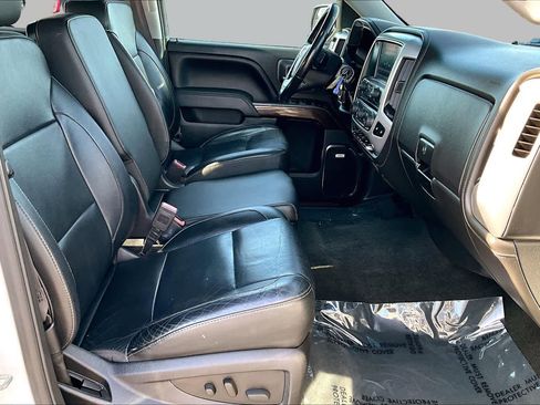 Used 2017 GMC Sierra 1500 SLT w/ SLT Preferred Package AWD/4WD image 8