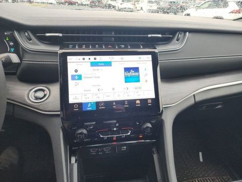 Used 2024 Jeep Grand Cherokee Limited 4xe w/ Trailer Tow Package image 17