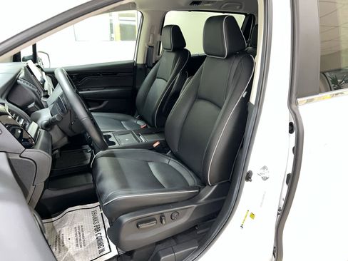 Certified 2025 Honda Odyssey Touring image 20