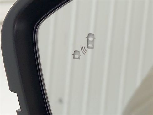 Used 2024 Nissan Pathfinder Platinum w/ Cargo Package image 22