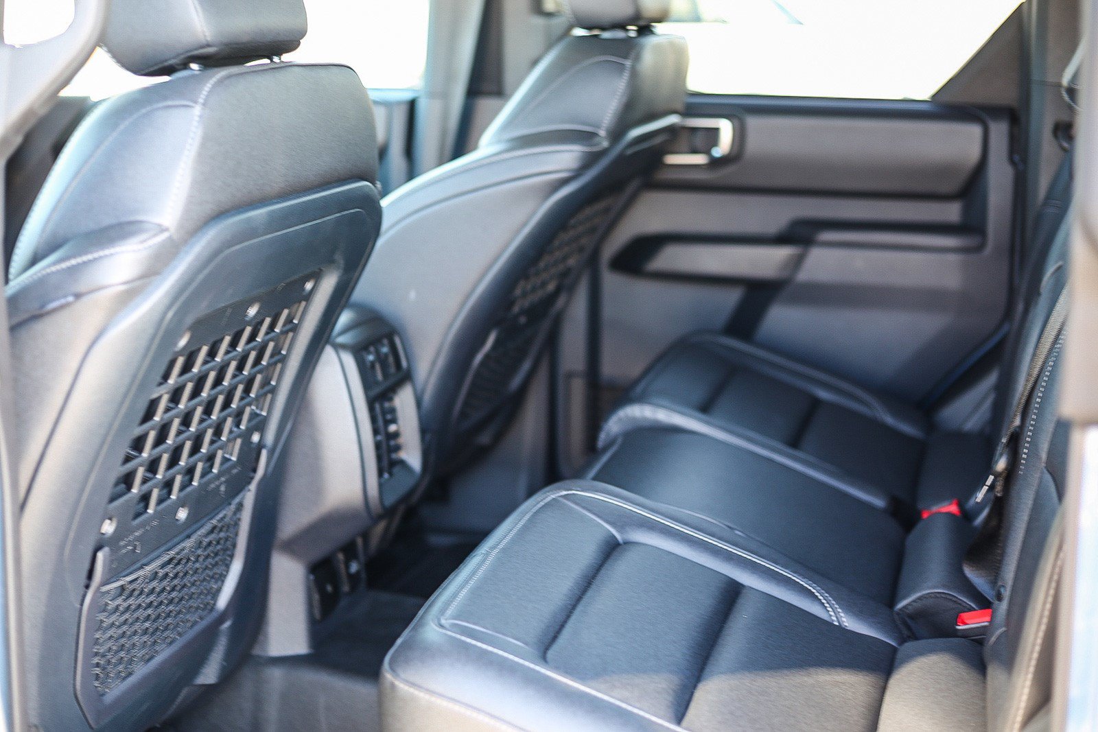 Used 2025 Ford Bronco Badlands AWD/4WD image 18