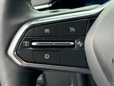 Certified 2025 Chevrolet Suburban Premier image 26