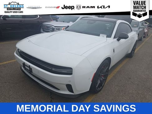 Used 2024 Dodge Charger Daytona Scat Pack w/ Plus Group AWD/4WD image 1