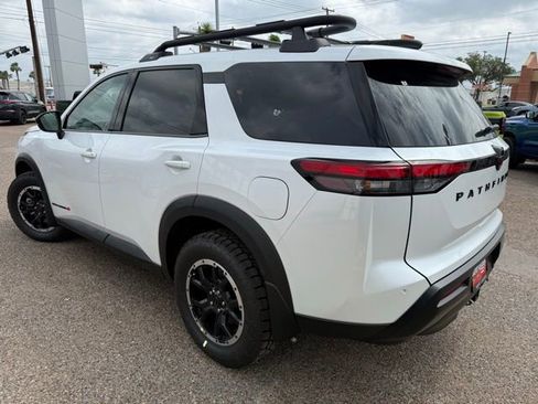 New 2026 Nissan Pathfinder Rock Creek AWD/4WD image 5