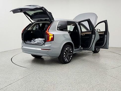 New 2026 Volvo XC90 B6 Plus w/ Protection Package image 11