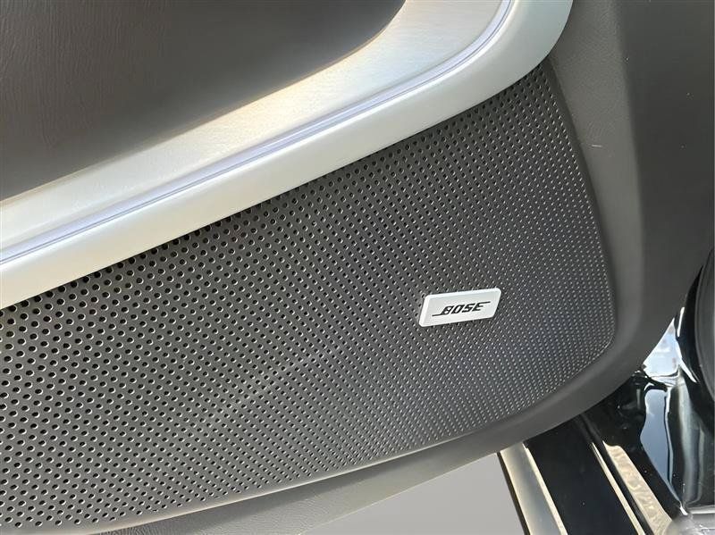 Used 2019 Chevrolet Camaro SS RWD image 25