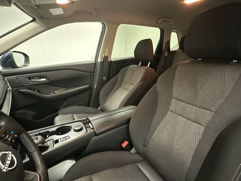 Used 2026 Nissan Rogue SV AWD/4WD image 9