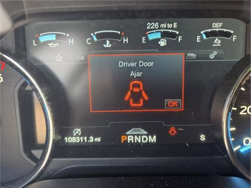 Used 2018 Ford F150 Platinum w/ Equipment Group 701A Luxury AWD/4WD image 15