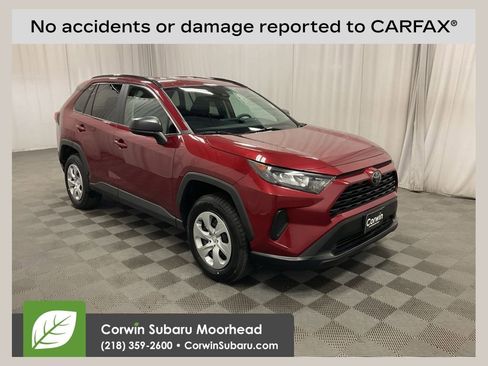 Used 2021 Toyota RAV4 LE image 1
