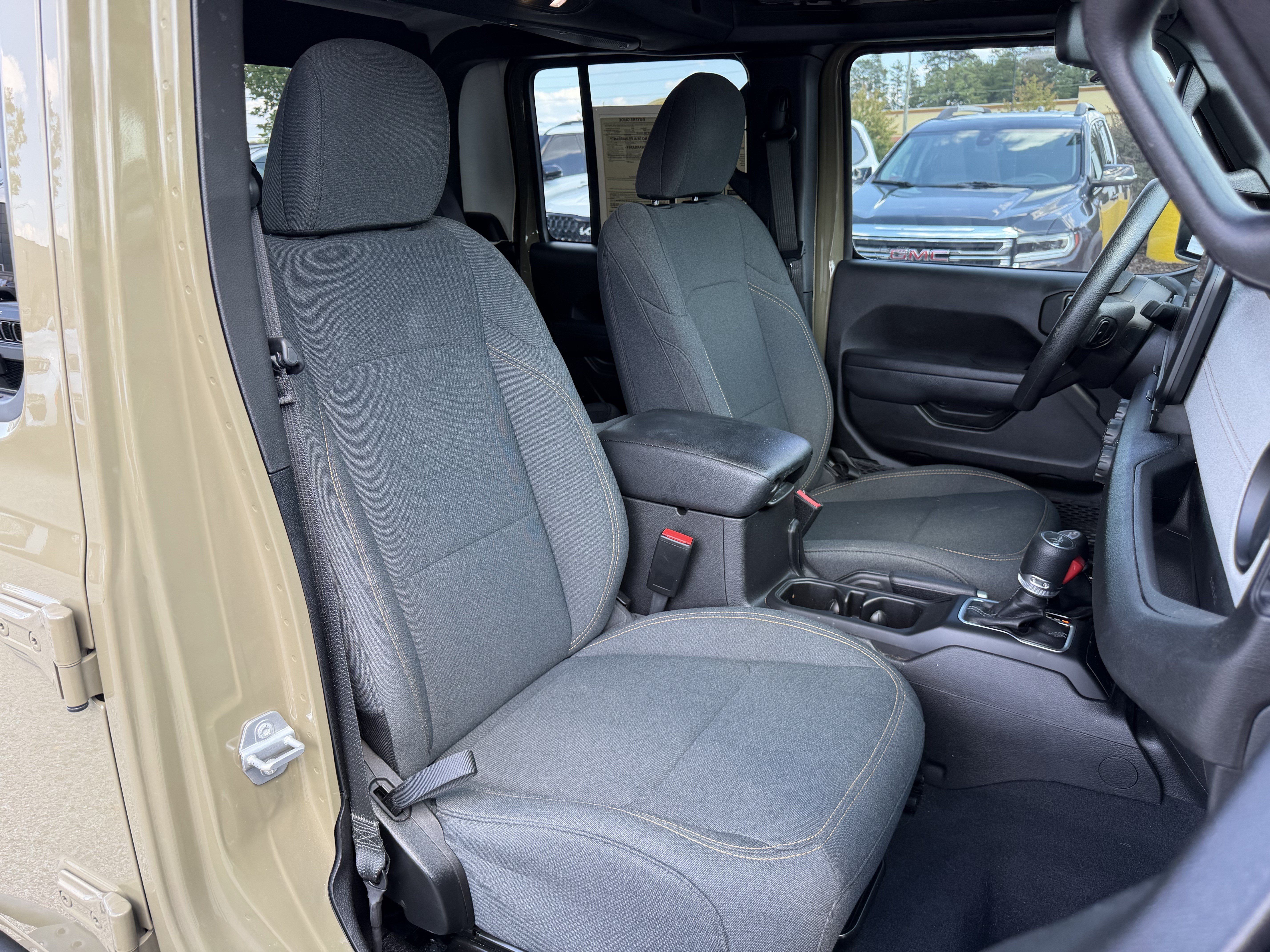Used 2025 Jeep Gladiator Sport AWD/4WD image 34