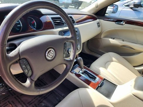 Used 2010 Buick Lucerne CXL image 12