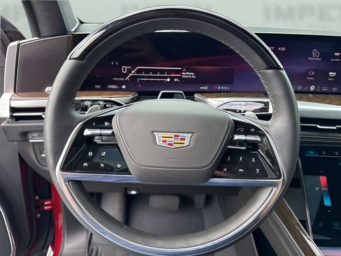 Used 2025 Cadillac Escalade ESV Sport Platinum w/ LPO, Floor Liner Package AWD/4WD image 18