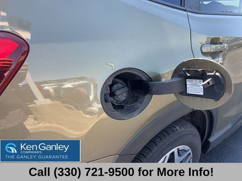 Used 2023 Subaru Forester Premium AWD/4WD image 53