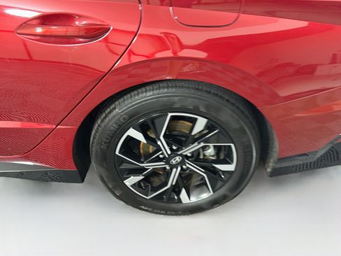 Used 2025 Hyundai Sonata SEL FWD image 11