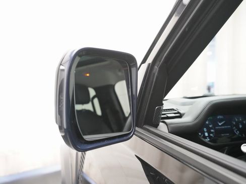 Used 2020 Land Rover Defender 110 HSE image 24