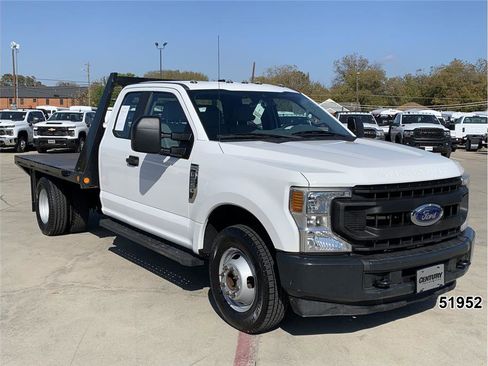 Used 2020 Ford F350 XL image 3
