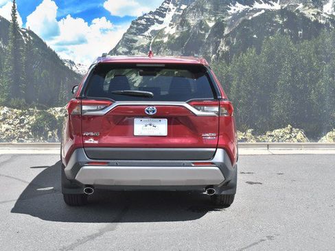 Used 2024 Toyota RAV4 Limited w/ Advanced Technology Package AWD/4WD image 10