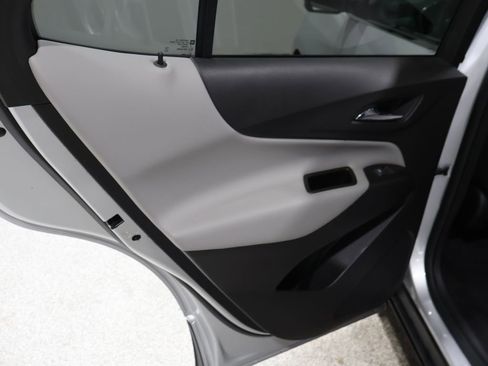 Used 2022 Chevrolet Equinox LT w/ LPO, Floor Liner Package image 19