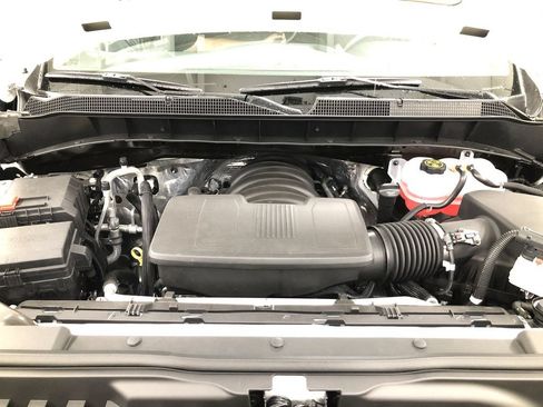 Used 2019 Chevrolet Silverado 1500 Custom Trail Boss w/ Infotainment Package AWD/4WD image 19
