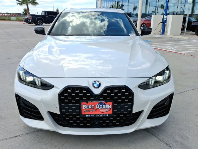 New 2026 BMW 430i xDrive w/ M Sport Package AWD/4WD image 4