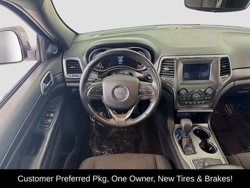 Used 2019 Jeep Grand Cherokee Laredo image 21