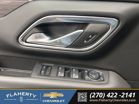 Used 2024 Chevrolet Tahoe LT w/ LT Signature Plus Package image 22