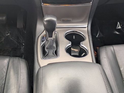 Certified 2021 Jeep Grand Cherokee Limited w/ Premium Lighting Group image 17