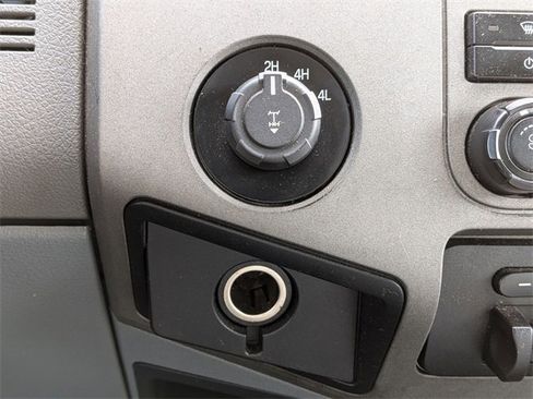 Used 2012 Ford F250 XLT w/ Snow Plow Prep Pkg image 20