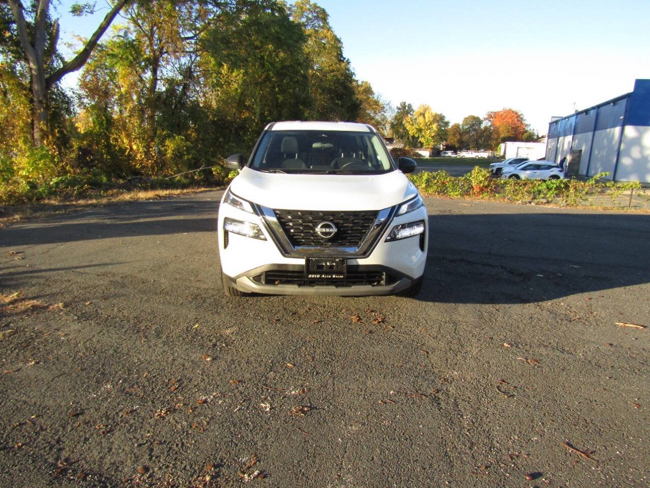 Used 2023 Nissan Rogue S AWD/4WD image 7