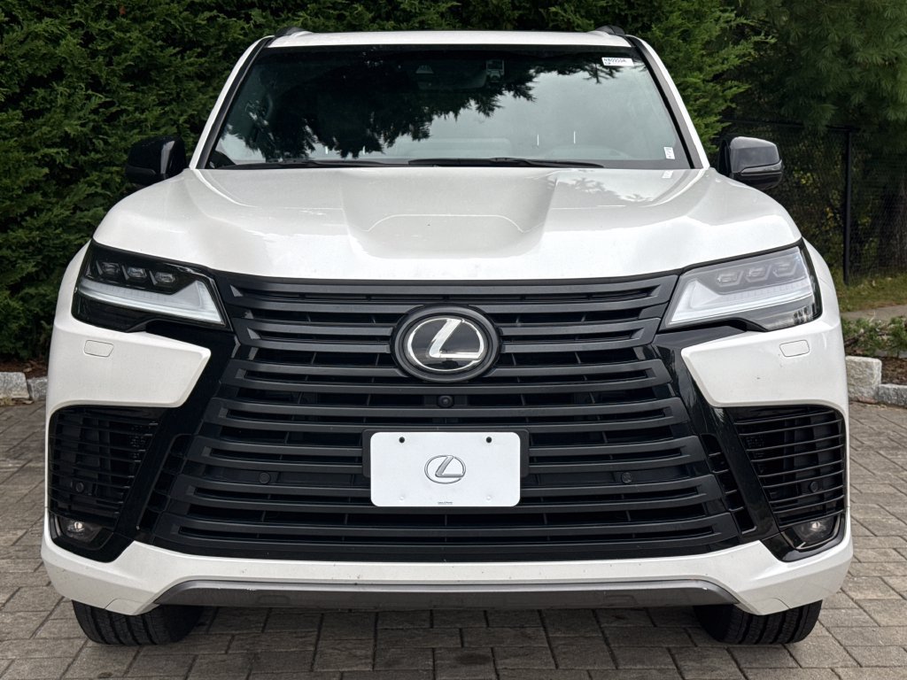 Used 2023 Lexus LX 600 4WD w/ Appearance Package image 2