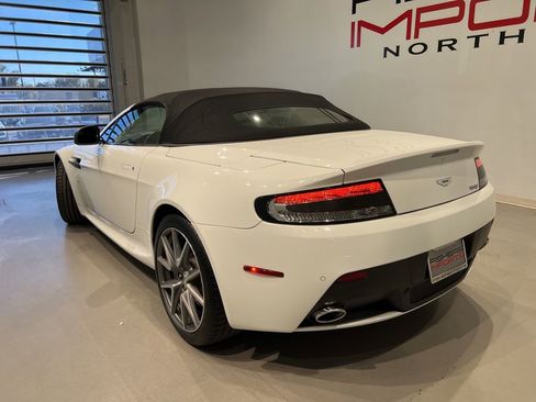 Used 2013 Aston Martin V8 Vantage Roadster RWD image 20