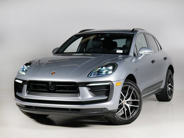 Certified 2026 Porsche Macan AWD/4WD image 1