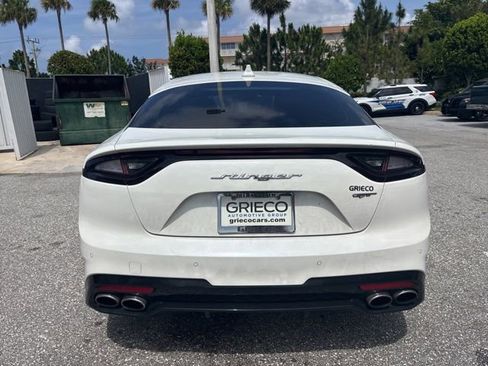 Used 2020 Kia Stinger GT1 RWD image 3