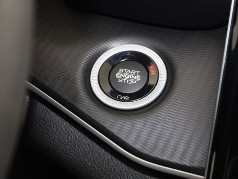 Used 2023 Jeep Grand Cherokee L Altitude image 28