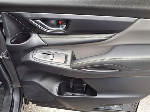 Used 2025 Subaru Ascent Onyx Edition image 8
