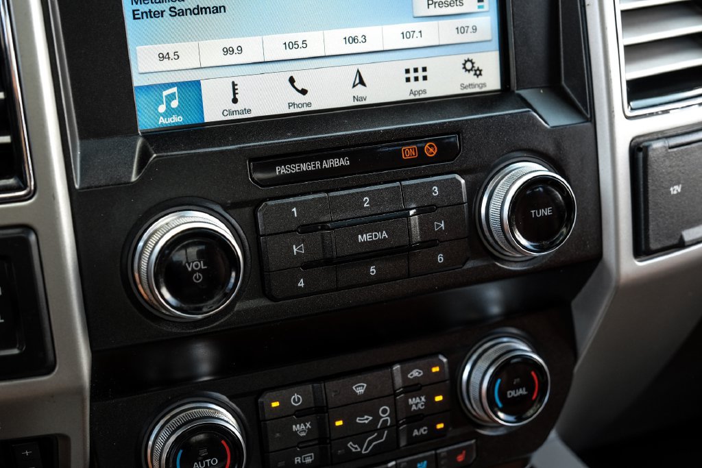 Used 2019 Ford F250 King Ranch w/ King Ranch Ultimate Package AWD/4WD image 28
