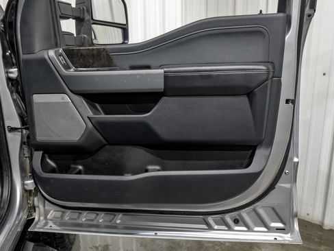 Used 2024 Ford F350 Lariat AWD/4WD image 46