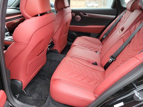 Used 2025 Genesis G80 2.5T Sport Prestige image 16