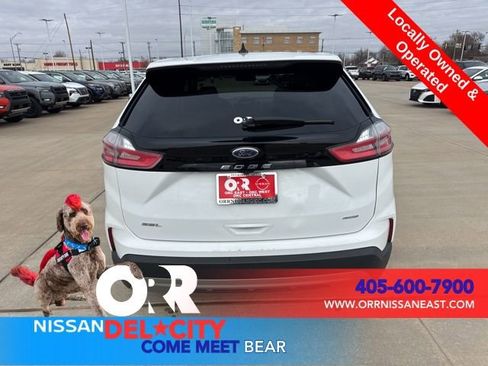 Used 2023 Ford Edge SEL image 4