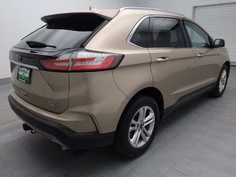 Used 2020 Ford Edge SEL w/ Convenience Package image 9